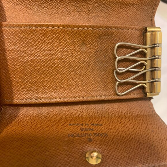 Louis Vuitton Monogram 4 key Multicles Holder Case - Picture 6 of 12